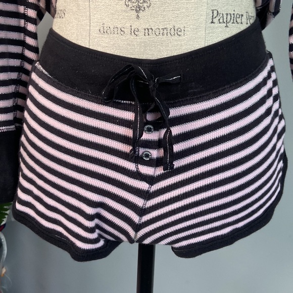 Victoria’s Secret SP Black Pink Sparkly Two Piece Short Set Thermal Lightweight - Picture 2 of 12